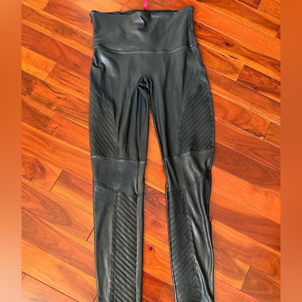 SPANX Size XL Moto Faux Leather Black Leggings